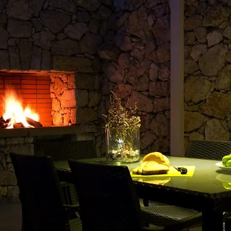 Gialos Villa Fternon